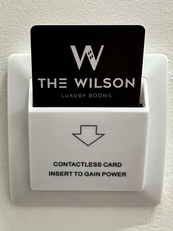 Hotel The Wilson Tirana Esterno foto
